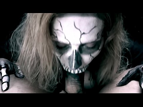 ❤️ Tfajla tad-dimostrazzjoni terda vit b'ħalqha iswed u tibla' cum. ☑ Porno f'mt.pornpictureshq.ru ﹏